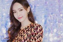 娱乐吃瓜王小甜是谁,娱乐吃瓜界新晋网红王小甜的崛起之路