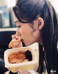 穿书全娱乐吃瓜,吃瓜群众眼中的奇幻娱乐圈